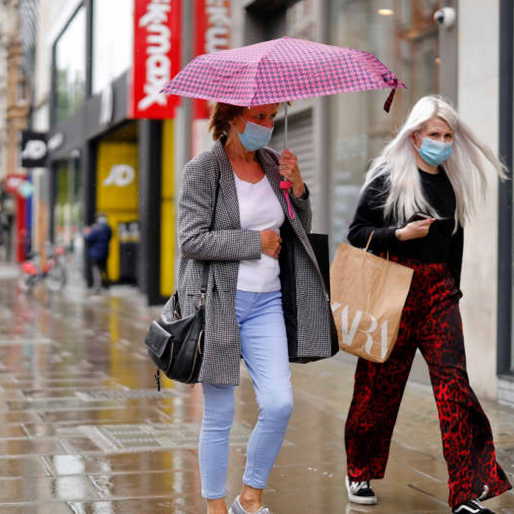 How will the UK economy compare to other countries in 2024?