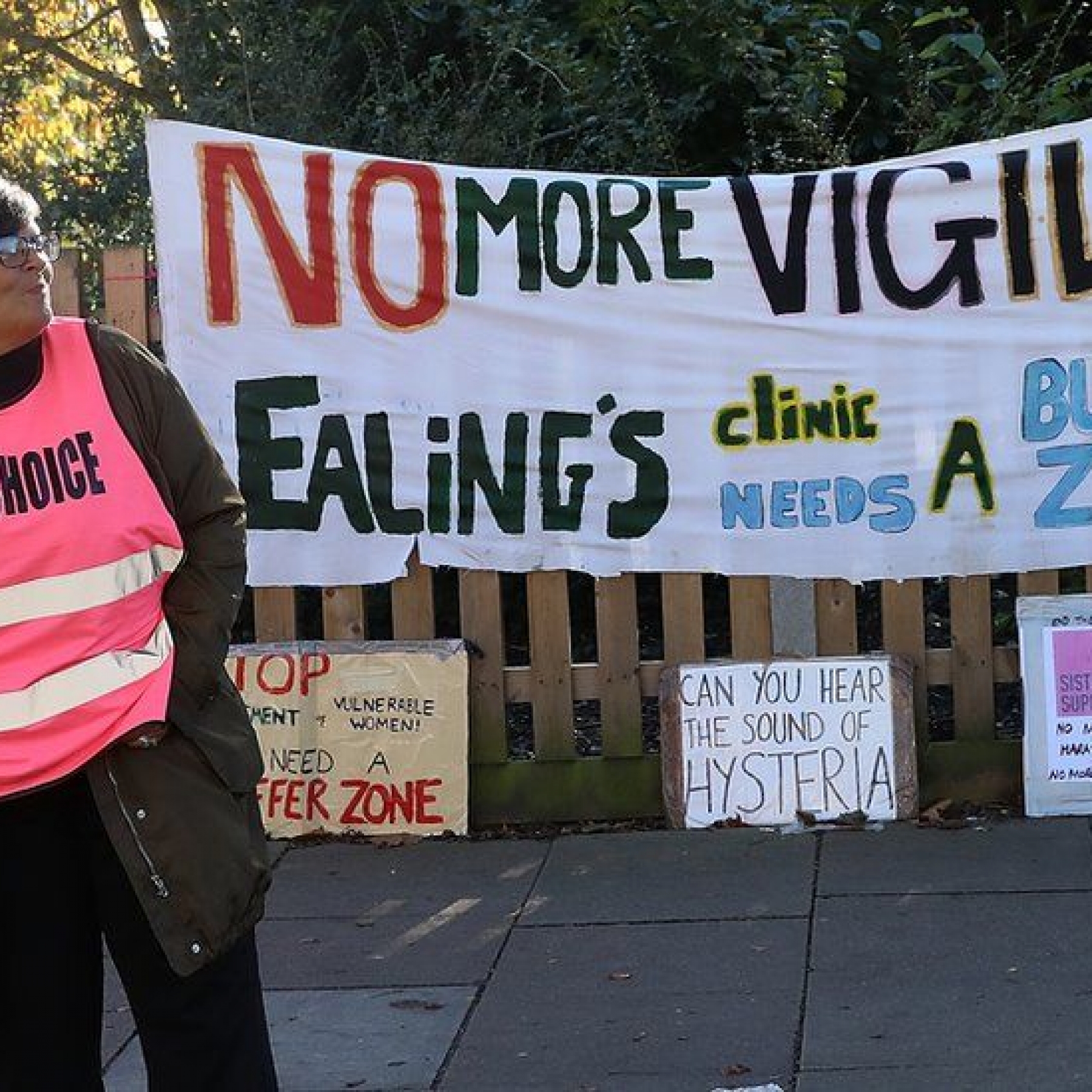 Concern over delay to abortion clinic buffer zones